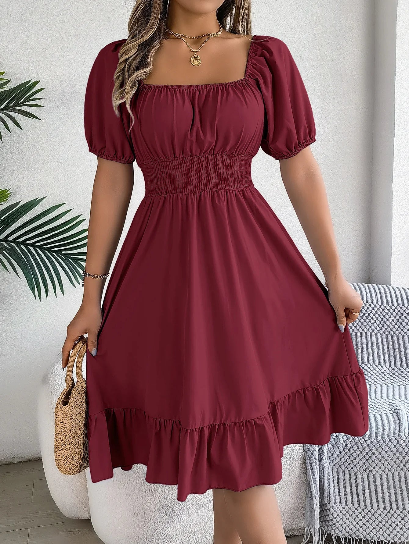 Vestido Midi – Verão Casual com Decote Quadrado, Mangas Curtas e Cintura com Folhos