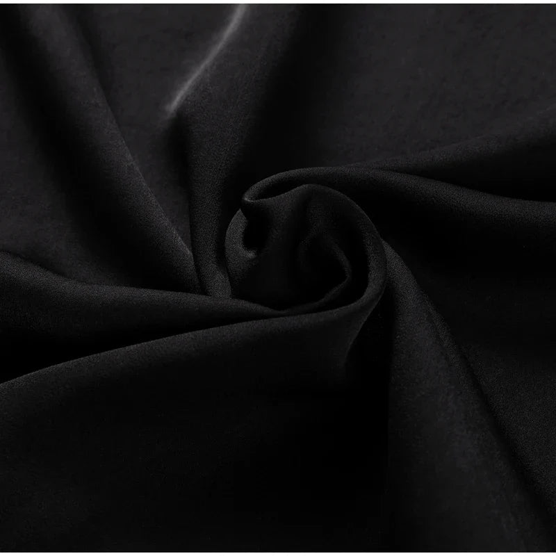 Vestido de Festa em Cetim com Laço – Elegante, Decote Halter, Ombros Descobertos e Costas Abertas