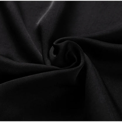 Vestido de Festa em Cetim com Laço – Elegante, Decote Halter, Ombros Descobertos e Costas Abertas