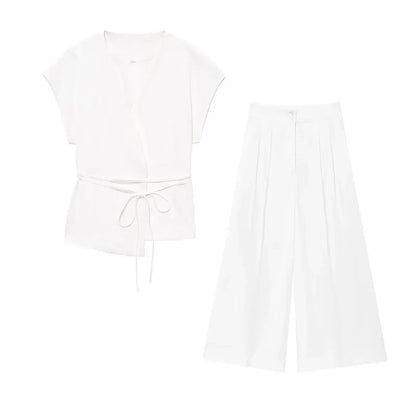 Conjunto Feminino de Calças e Top sem Mangas – Decote em V, Cinto Elegante e Corte Reto