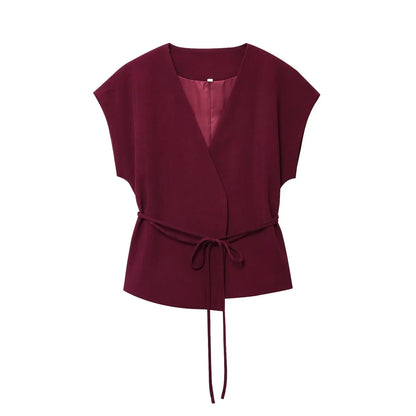 Conjunto Feminino de Calças e Top sem Mangas – Decote em V, Cinto Elegante e Corte Reto