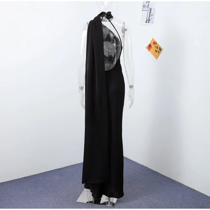 Vestido de Festa em Cetim com Laço – Elegante, Decote Halter, Ombros Descobertos e Costas Abertas