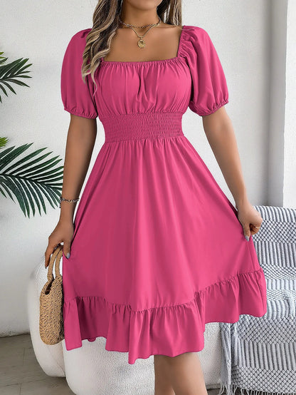 Vestido Midi – Verão Casual com Decote Quadrado, Mangas Curtas e Cintura com Folhos