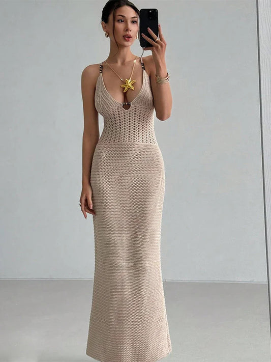 Vestido Maxi  Elegante em Crochê Patchwork – Decote Baixo, Tiras Cruzadas